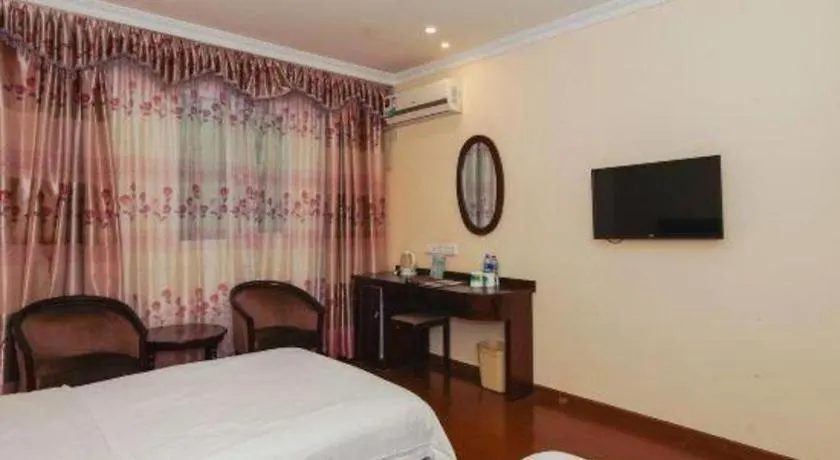 ***  Greentree Inn Suzhou Wujiang Zhenze Town Zhennan Road Express Hotel China