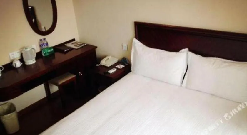 Greentree Inn Suzhou Wujiang Zhenze Town Zhennan Road Express Hotel  Suzhou (Jiangsu)