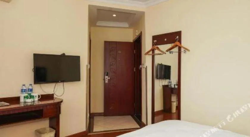 Greentree Inn Suzhou Wujiang Zhenze Town Zhennan Road Express Hotel